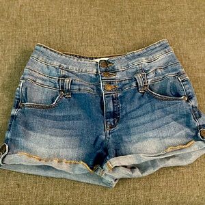 High waisted shorts size M